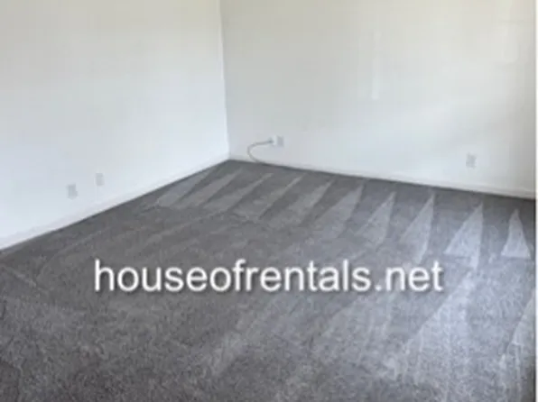 101 N Russell St #A, Marion, IL 62959