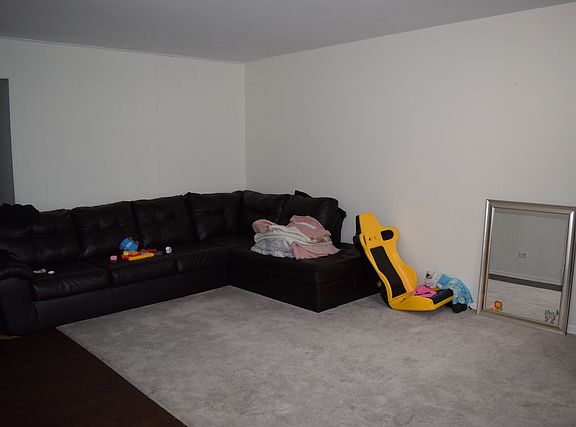 3rd image of 7011 Astor Ave APT F1