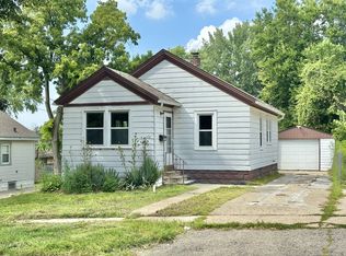 1722 Pershing Ave, Rockford, IL 61109