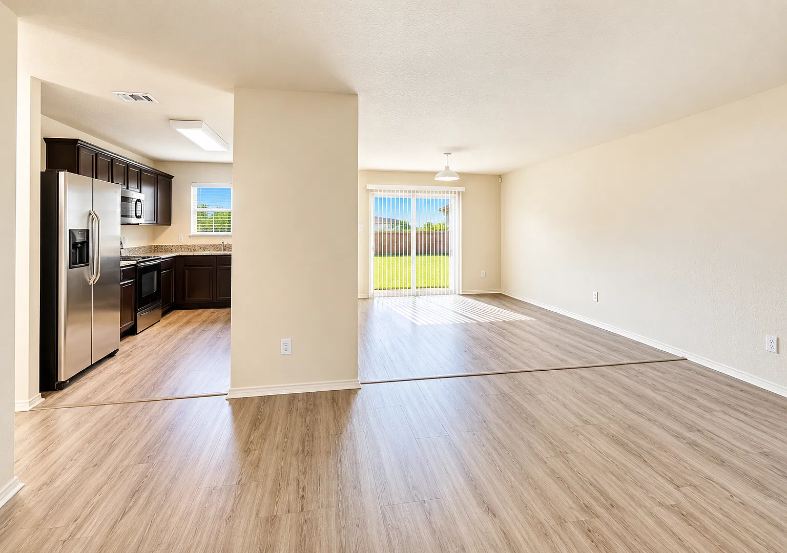 Move-In Special! Save Up To $1,000! Beautiful 4-Bedroom Home In Lake Vista Ranch! — Photo 4
