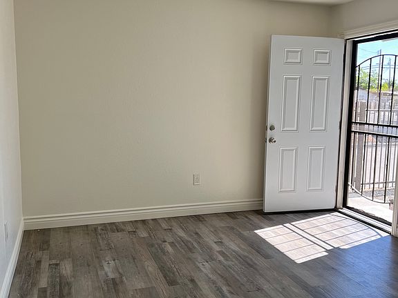 5th image of 1028 Miller St #1028