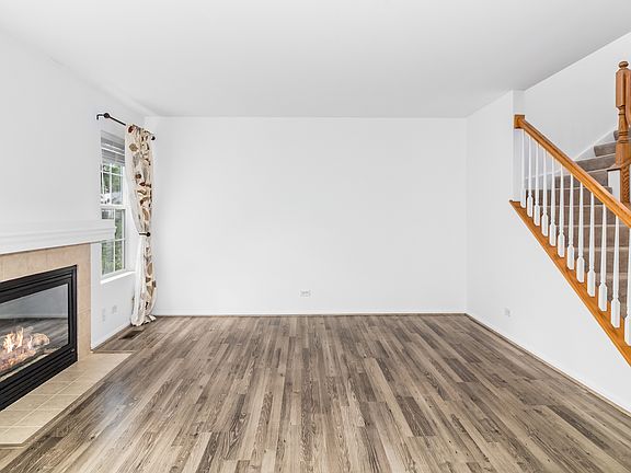 4th image of 2375 Stoughton Cir Unit 2375