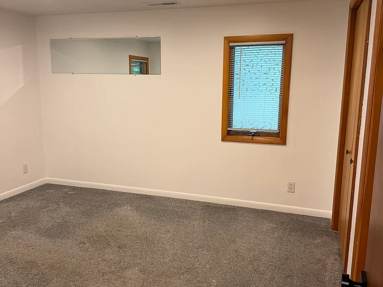242 Kenneth St — Photo 8