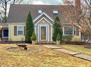 50 Beaver Hill Rd, Elmsford, NY 10523