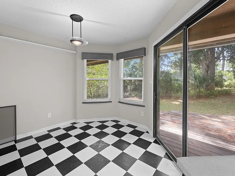 119 Palm Valley Woods Dr — Photo 9