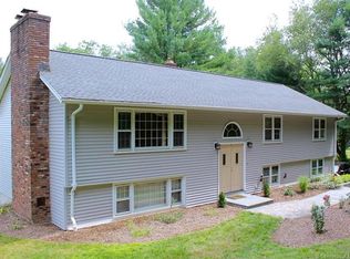 51 Meeting House Hill Rd, Durham, CT 06422