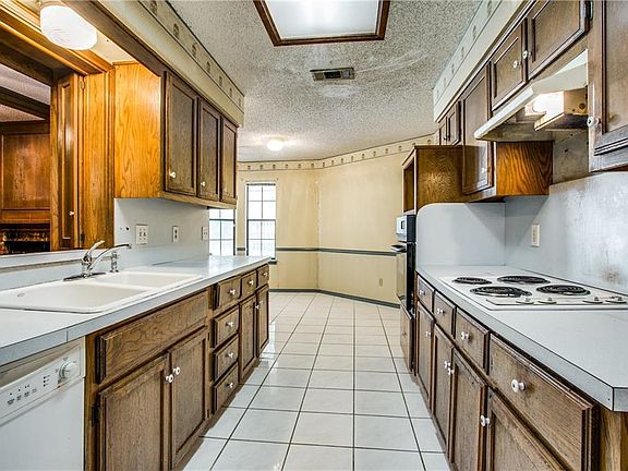 4th image of 1436 Grand Teton Dr
