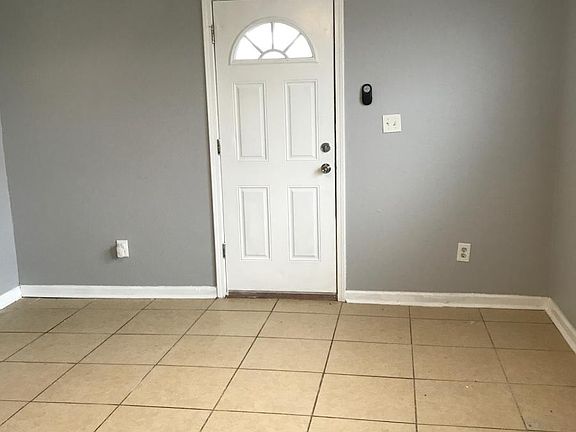 2nd image of 6033 Lafaye St