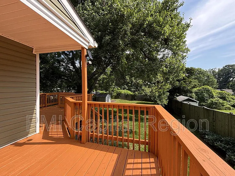 3903 Hampden St — Photo 31