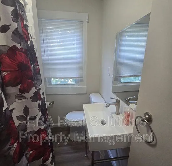 1531 Richmond Ave — Photo 20