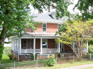 501 Pennsylvania Ave, Shenandoah, VA 22849