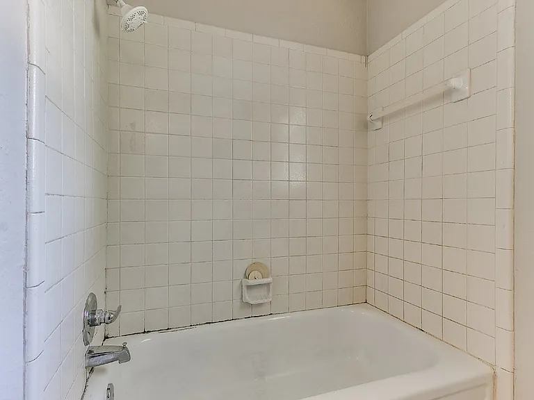 8814 NE 13th St — Photo 39