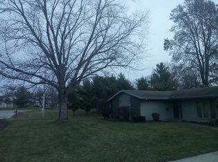 402 Stonyridge Dr, Angola, IN