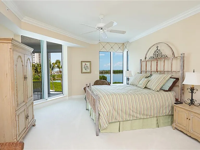 60 Seagate Dr #402 — Photo 17