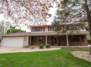 902 Sheridan Rd, Waterloo, IA 50701