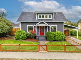 424 3rd St NE, Puyallup, WA