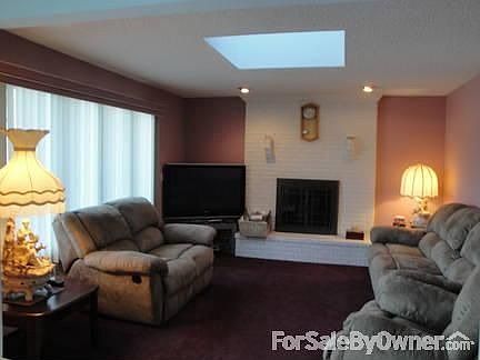2nd image of 1837 Ensign Ct