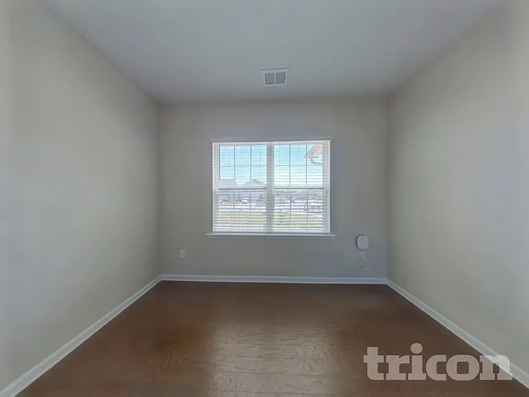 280 Paulownia Cir — Photo 13