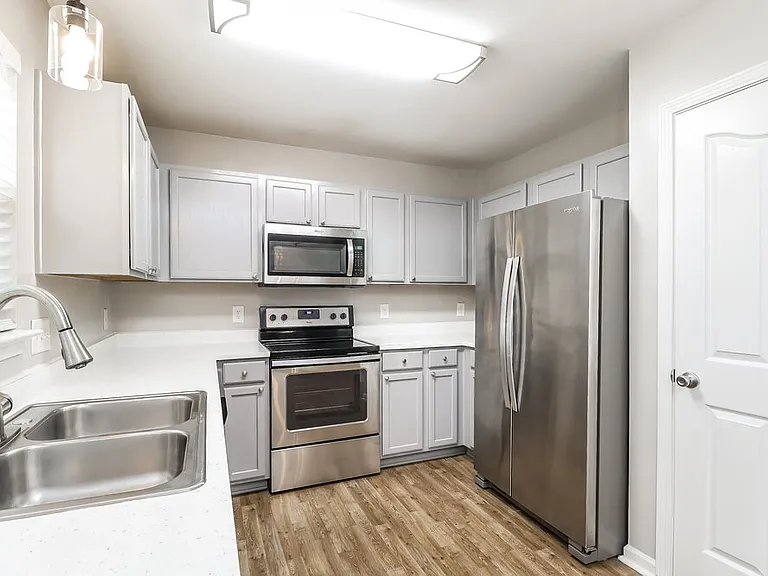 12812 Lismorre Castle Ct — Photo 9