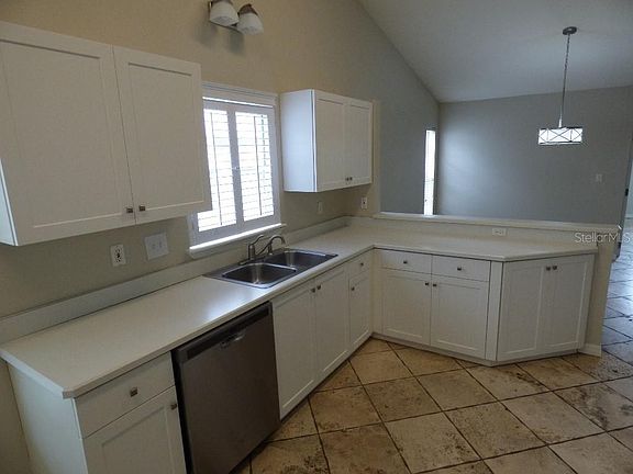 4th image of 2699 Wright Ave