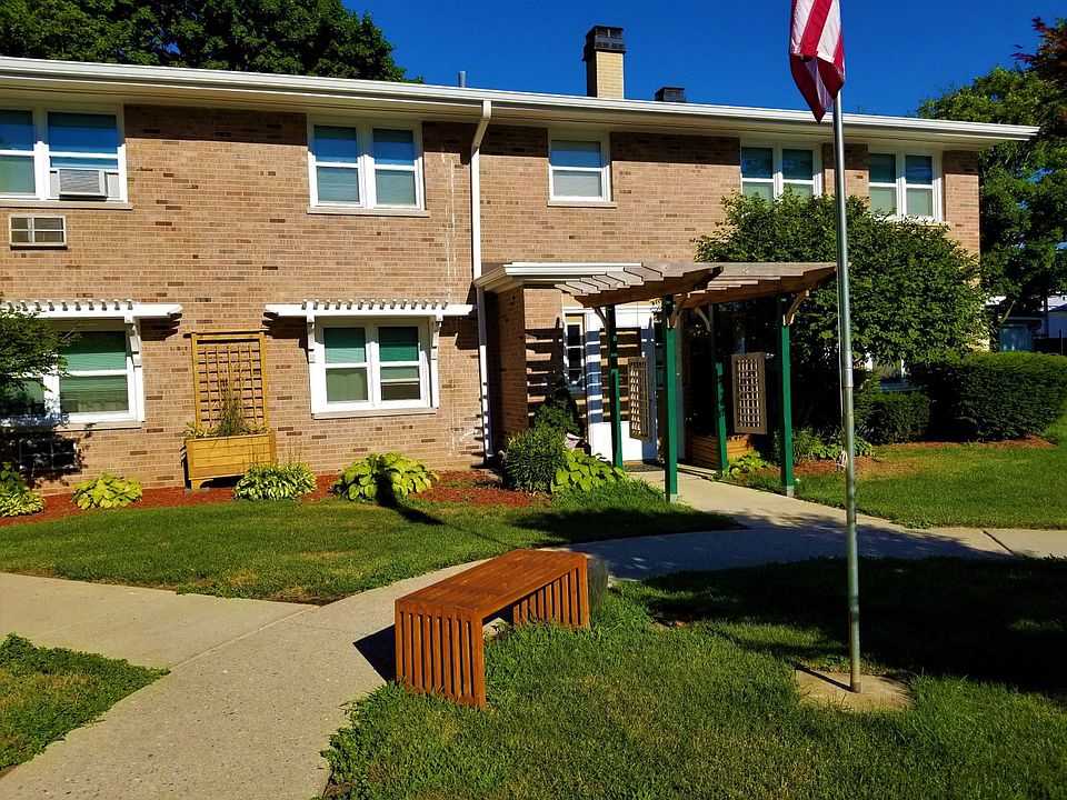 1st image of 237 Robert Dr #233-2