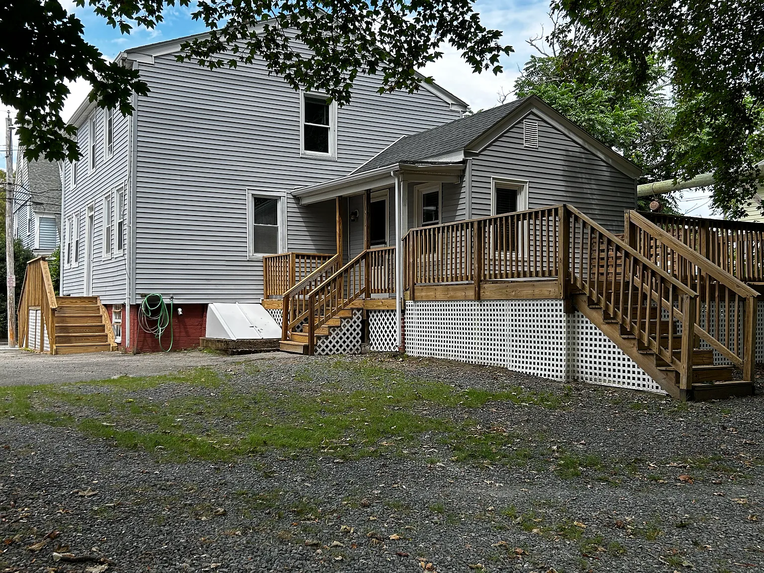 3 bed, 1200 sqft, $2,850 — Photo 2