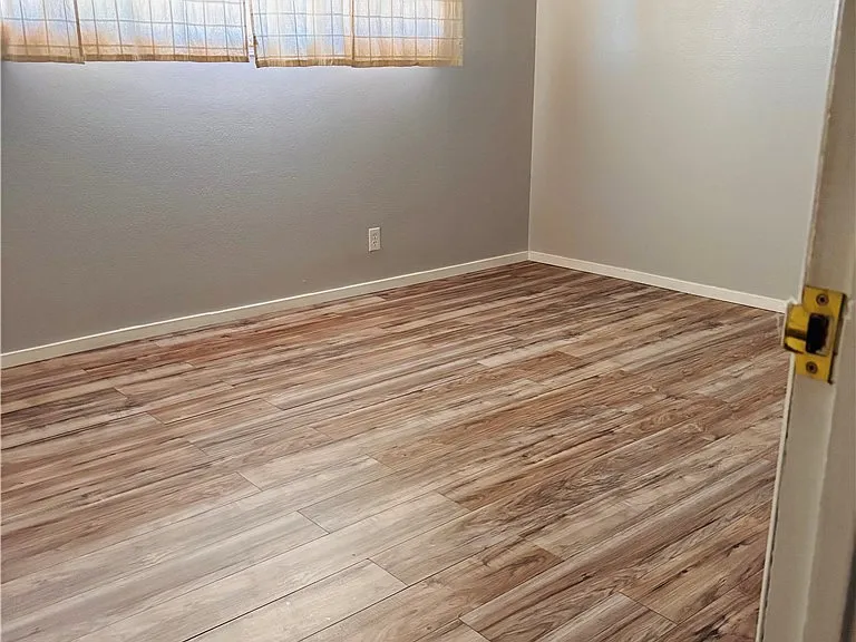 38650 Yucca Tree St — Photo 12
