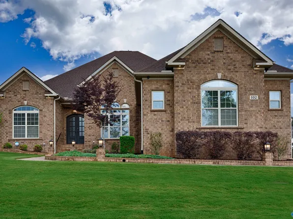 102 Blue Cedar Cir, Madison, AL 35756