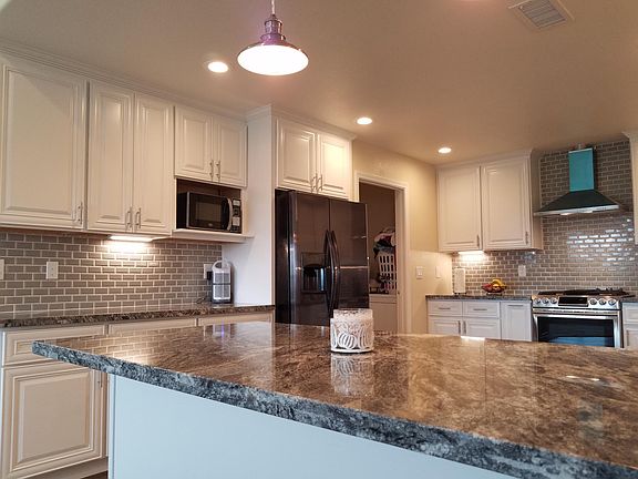 5th image of 12465 Nelson Dr