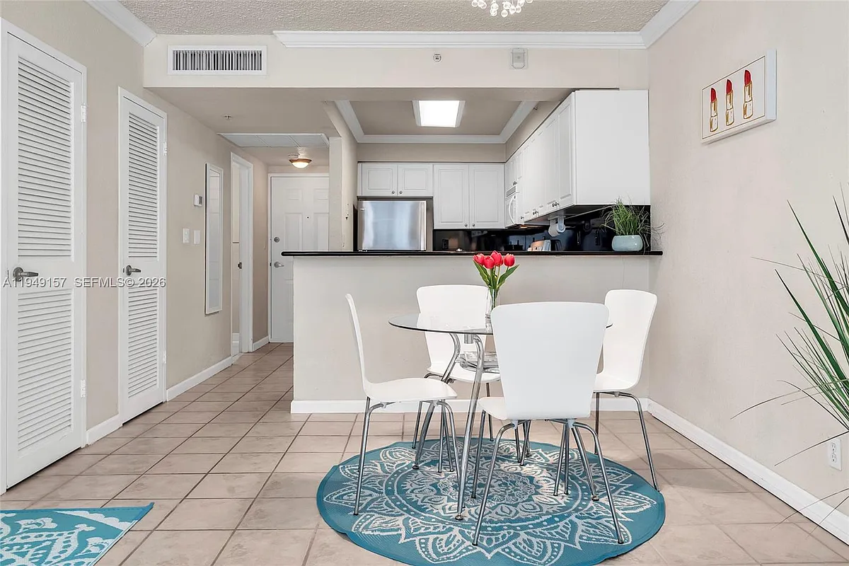 Building Photo - 2501 S Ocean Dr #534