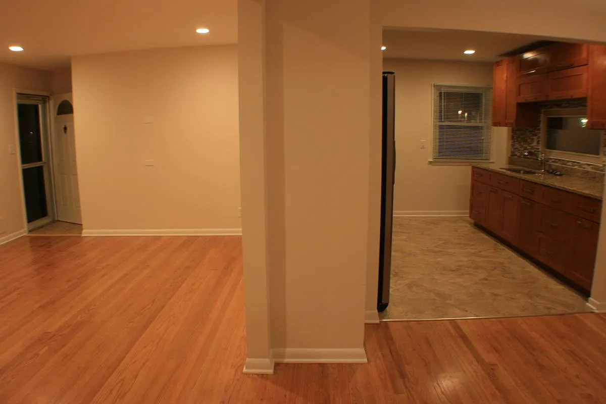 3 bed, 1.5 bath, 1092 sqft, $1,865 — Photo 3