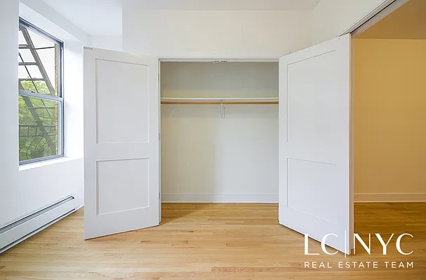 Rented by Keller Williams NYC | media 27