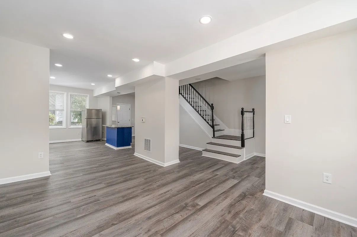 4 bed, 2000 sqft, $2,000 — Photo 2