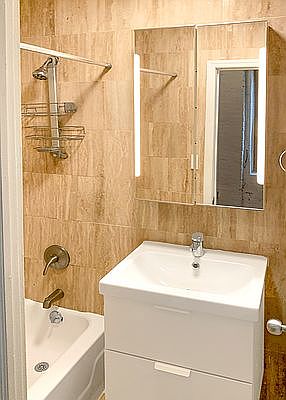 5th image of 410 W 36th St APT 5FE