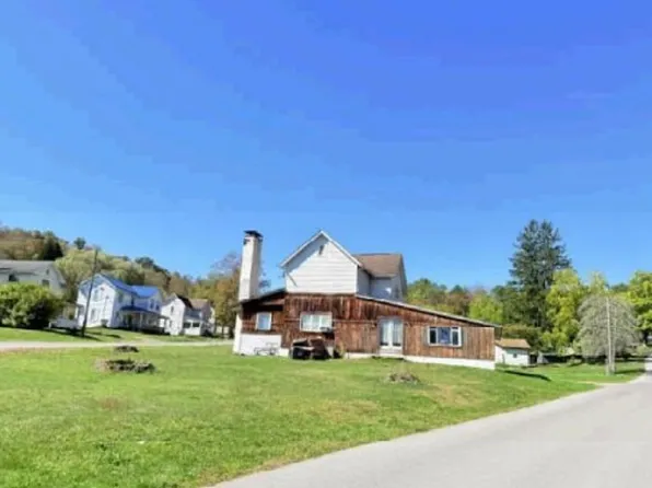220 Ohio St, Reynoldsville, PA 15851