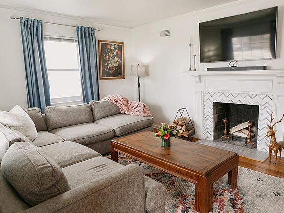 3rd image of 20720 Gaukler St