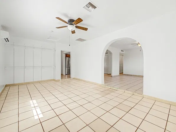 6944 W Solano Dr S, Glendale, AZ 85303