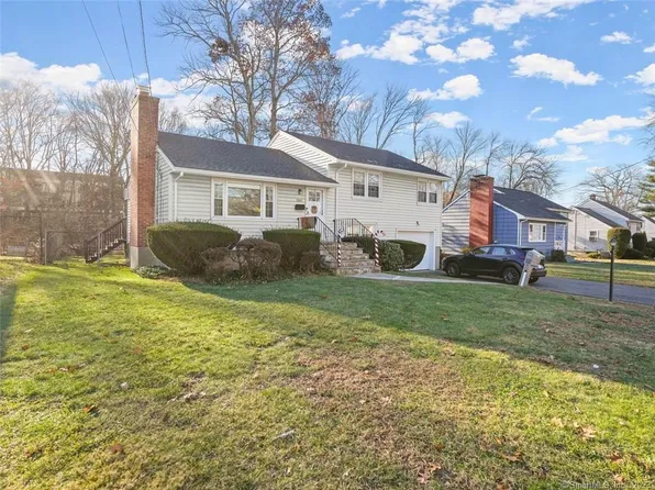 3861 Old Town Road, Bridgeport, CT 06606