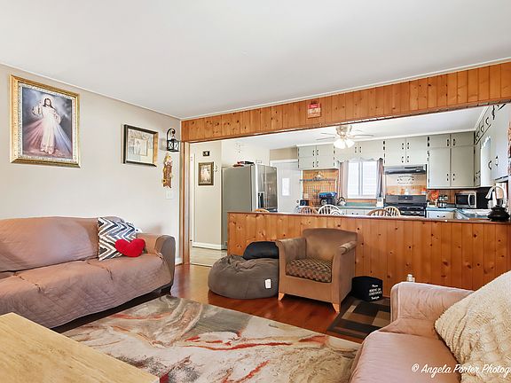 4th image of 1746 Walnut Dr