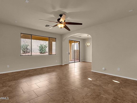 3rd image of 1640 W LACEWOOD Place