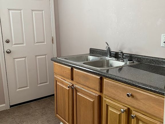 4th image of 1708 W Lakewood Ave