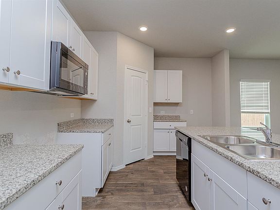 5th image of 5808 Berriweather Dr