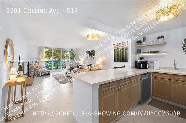 2301 Collins Ave #519 — Photo 3
