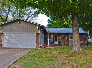 1 Rolling Meadows Dr, Harrison, AR 72601