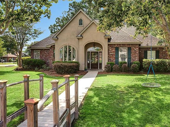 3rd image of 3400 Cove Ct
