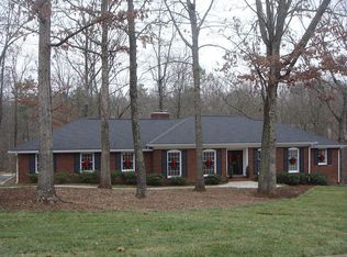 509 Barrington Rd, Signal Mountain, TN 37377