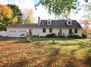 2 Traver Rd, Pleasant Valley, NY 12569