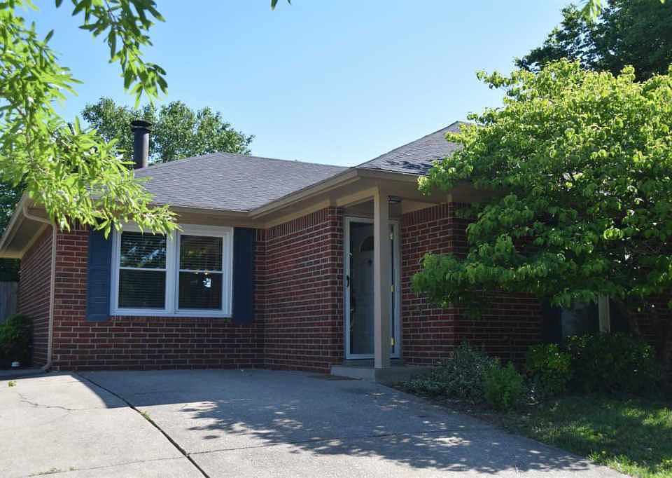 1st image of 3771 Kenesaw Dr