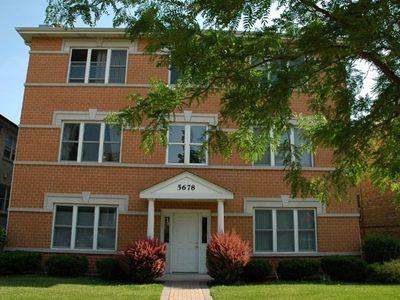 5678 W Higgins Ave APT 2W, Chicago, IL, 60630