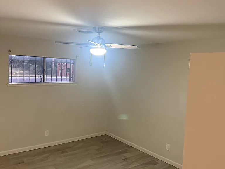 214 W Mile 2 Rd — Photo 28